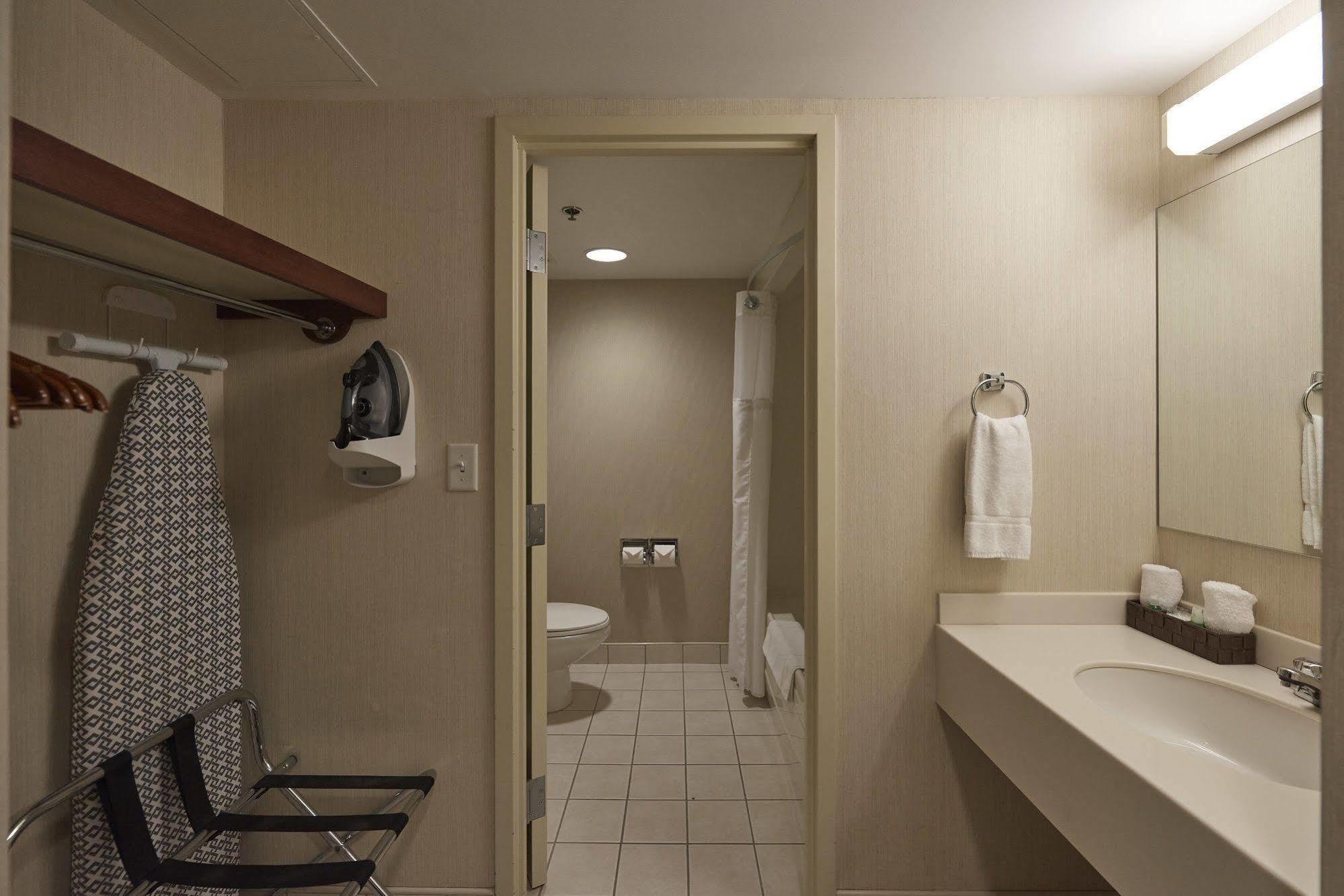 Capital Hotel St. John's Dış mekan fotoğraf